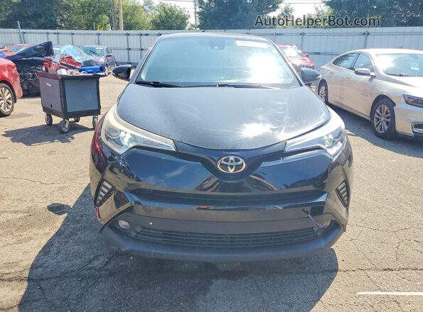 NMTKHMBX8JR022960 2018 TOYOTA C-HR Черный Вид спереди