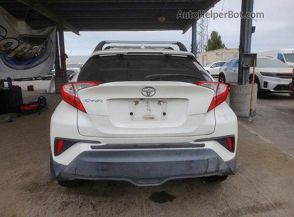 NMTKHMBX8JR050791 2018 TOYOTA C-HR White Widok z tyłu
