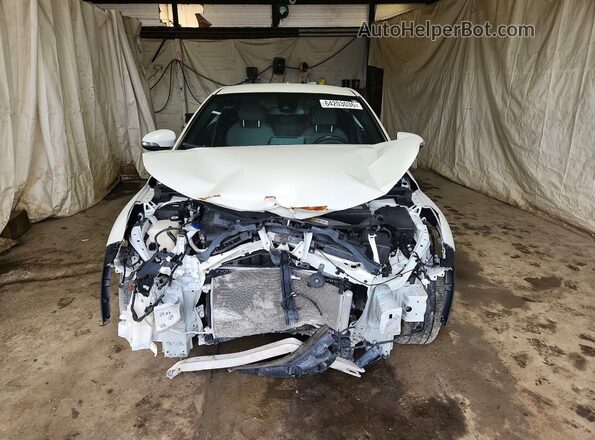 NMTKHMBX8KR100400 2019 TOYOTA C-HR White Вид спереду