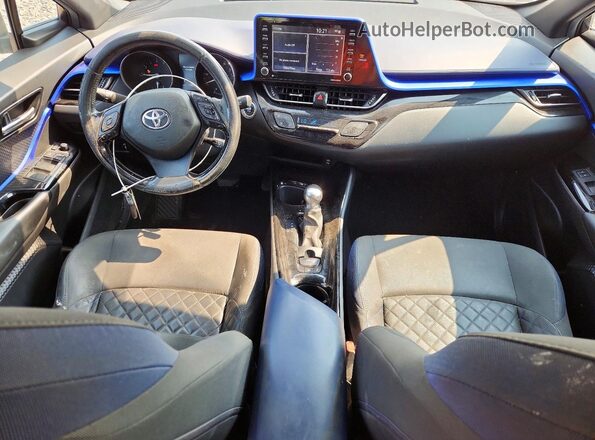NMTKHMBX8MR124358 2021 TOYOTA C-HR White წინა პანელის ხედი