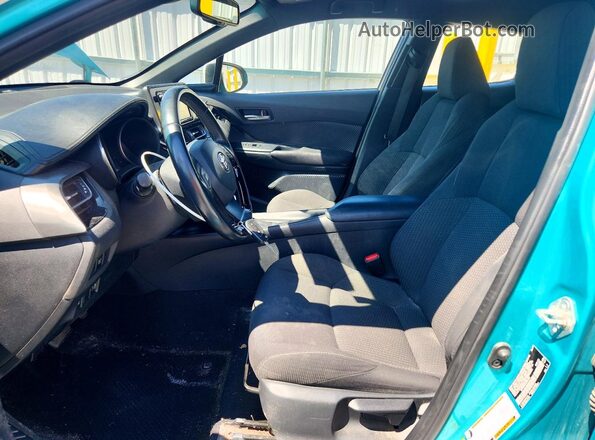 NMTKHMBXXJR042109 2018 TOYOTA C-HR Teal წინა სალონის ხედი