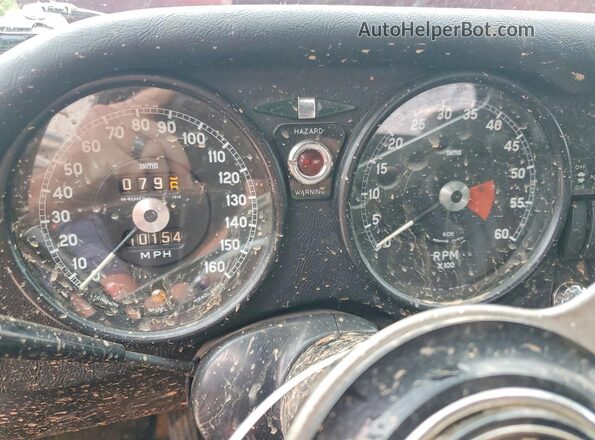 P2R1489 1971 JAGUAR SKE Темно-бордовый Вид щитка приборов