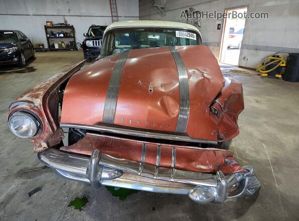 P8555H3293 1955 PONTIAC STARCHIEF Коричневый Вид спереди