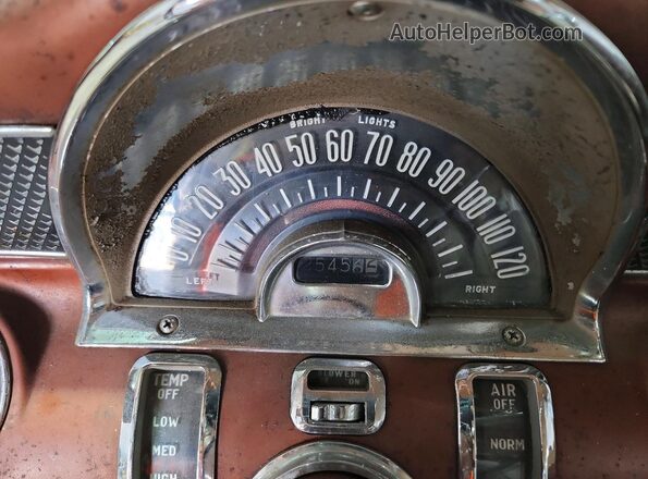 P8555H3293 1955 PONTIAC STARCHIEF Коричневый Вид щитка приборов