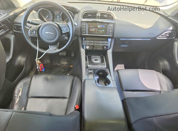 SADCJ2BN5HA091839 2017 JAGUAR F-PACE Blue Widok deski rozdzielczej