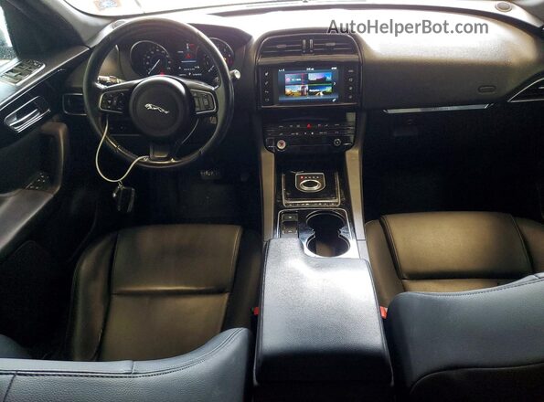 SADCJ2BV2HA074142 2017 JAGUAR F-PACE Silver წინა პანელის ხედი
