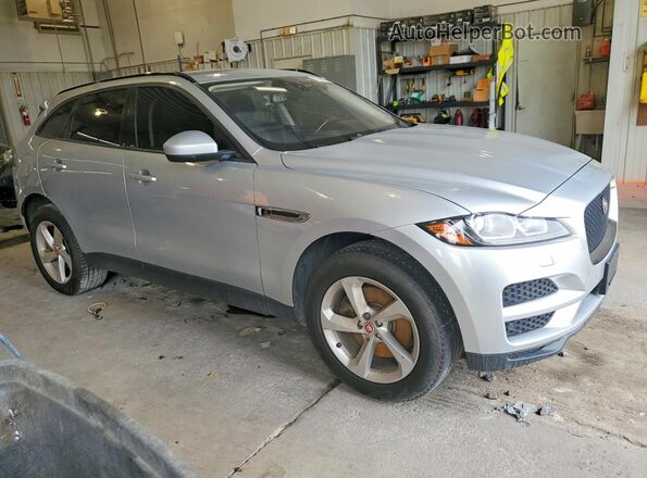 SADCJ2BV4HA085028 2017 JAGUAR F-PACE Silver Delantero derecho