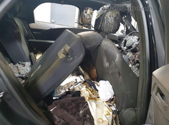 SADCJ2BV8HA889655 2017 JAGUAR F-PACE Burn Widok tylnych siedzeń