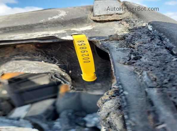 SADCJ2BV8HA889655 2017 JAGUAR F-PACE Burn Widok komory silnika