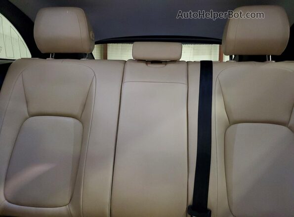 SADCJ2EV2JA246168 2018 JAGUAR F-PACE White Widok tylnych siedzeń
