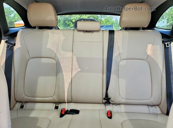SADCJ2EV5JA243877 2018 JAGUAR F-PACE Blue Widok tylnych siedzeń