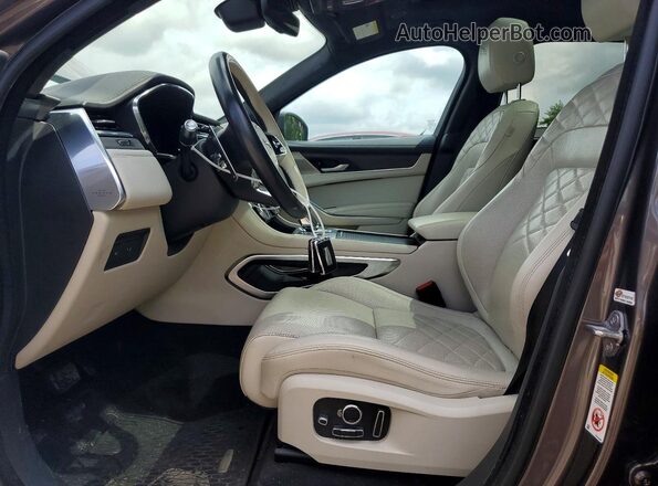 SADCJ2EX3NA691963 2022 JAGUAR F-PACE Gray Вид салону спереду