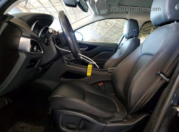 SADCJ2FN2JA261199 2018 JAGUAR F-PACE Black Вид салону спереду