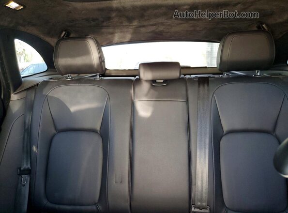 SADCJ2FX0LA660648 2020 JAGUAR F-PACE White Widok tylnych siedzeń