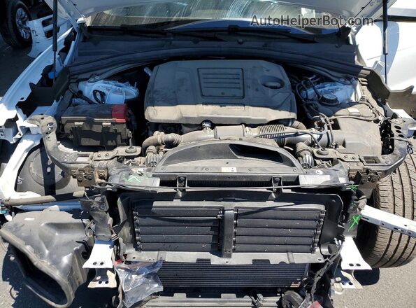 SADCJ2FX0LA660648 2020 JAGUAR F-PACE White Widok komory silnika