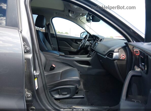SADCJ2GX1JA235421 2018 JAGUAR F-PACE Серый Вид салона спереди