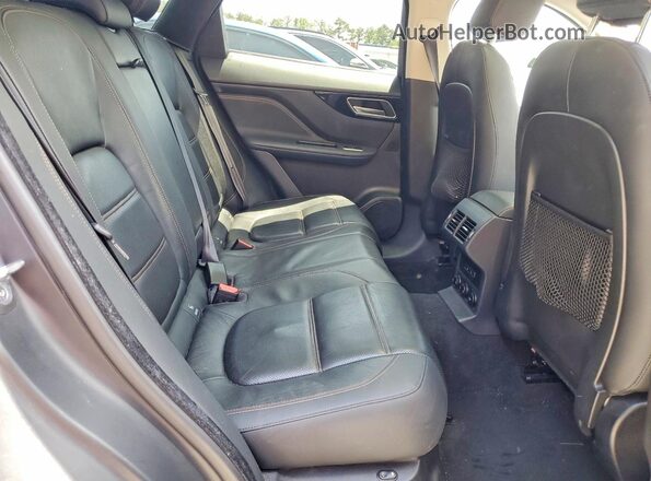 SADCK2BN0HA095021 2017 JAGUAR F-PACE Gray Vista del compartimento del motor