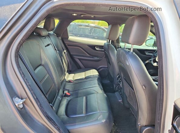 SADCK2BN8HA490337 2017 JAGUAR F-PACE White Widok wnętrza z tyłu