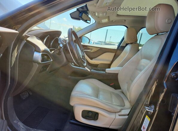 SADCK2BNXHA493093 2017 JAGUAR F-PACE Black Vista interior delantera