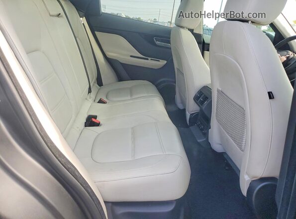 SADCK2BV2HA880415 2017 JAGUAR F-PACE Black Vista interior trasera