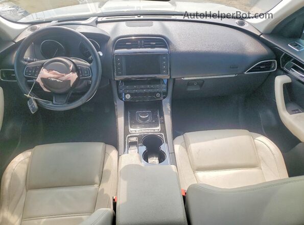 SADCK2BV2HA880415 2017 JAGUAR F-PACE Black Vista del salpicadero