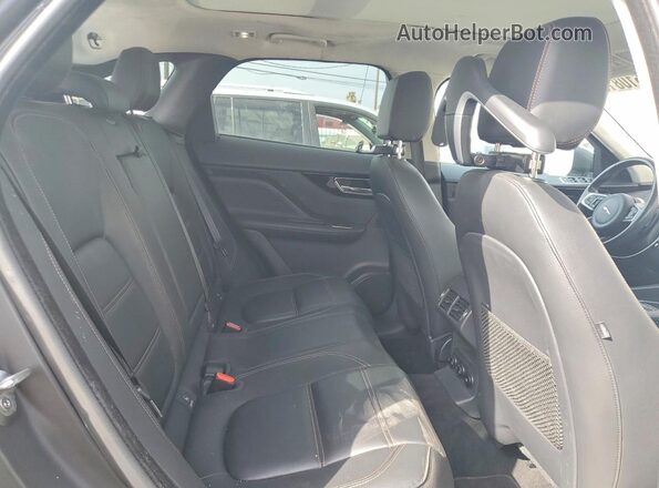 SADCK2FX1KA600874 2019 JAGUAR F-PACE White 