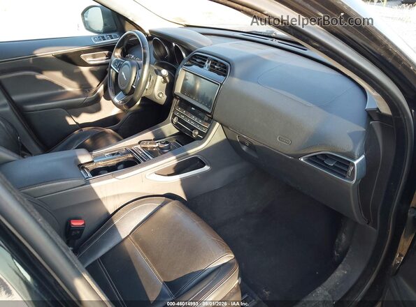 SADCK2GX4LA635683 2020 JAGUAR F-PACE Black წინა სალონის ხედი