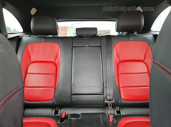 SADCL2BV2HA897471 2017 JAGUAR F-PACE Black Вид задніх сидінь