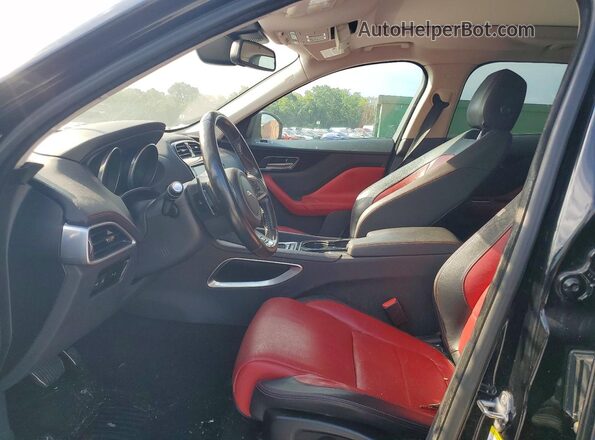 SADCL2BV4HA064772 2017 JAGUAR F-PACE Черный Вид салона спереди