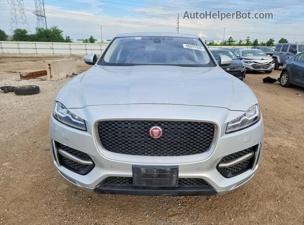 SADCL2BV5HA089972 2017 JAGUAR F-PACE Серебряный Вид спереди