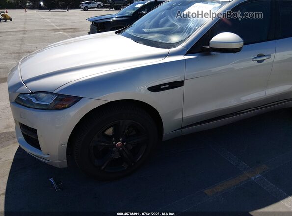SADCL2BV7HA489984 2017 JAGUAR F-PACE Серебряный Вид спереди