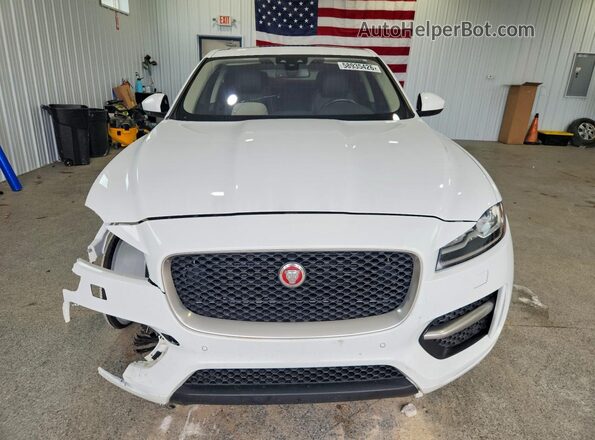 SADCL2BV8HA077928 2017 JAGUAR F-PACE Белый Вид спереди