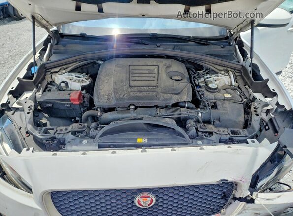 SADCL2GX4KA396860 2019 JAGUAR F-PACE White Rear interior view