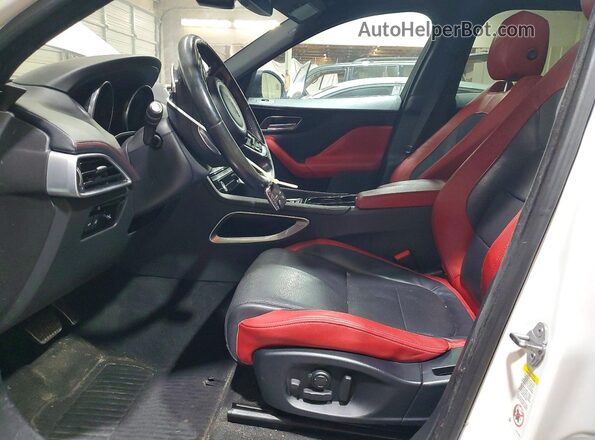 SADCM2BV6HA488144 2017 JAGUAR F-PACE White Вид салону спереду