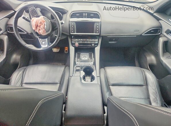 SADCM2BV8HA498190 2017 JAGUAR F-PACE Black წინა პანელის ხედი