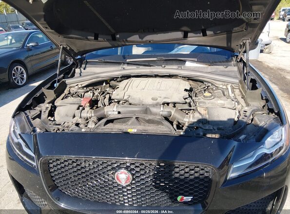 SADCM2FV0JA329975 2018 JAGUAR F-PACE Black უკანა ხედი