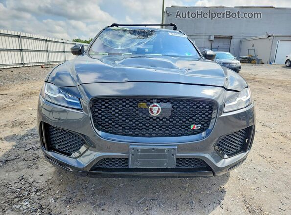 SADCM2FV7JA328421 2018 JAGUAR F-PACE Gray Вид спереду