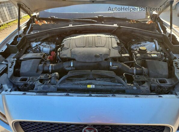 SADCP2BV7HA063829 2017 JAGUAR F-PACE Серебряный Вид подкапотного пространства