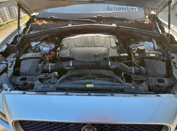 SADCP2BV7HA063829 2017 JAGUAR F-PACE Серебряный 