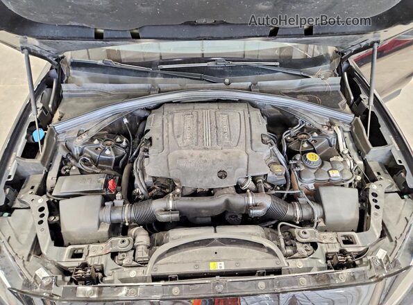 SADCS2BV8HA054975 2017 JAGUAR F-PACE Black Vista del compartimento del motor