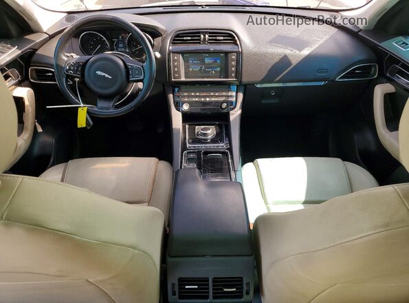 SADCS2FX2JA279121 2018 JAGUAR F-PACE Серебряный Вид панели приборов