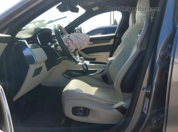SADCT2EX2RA733037 2024 JAGUAR F-PACE Gray Vista interior delantera