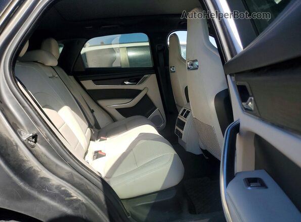 SADCT2EX2RA733037 2024 JAGUAR F-PACE Gray Vista interior trasera