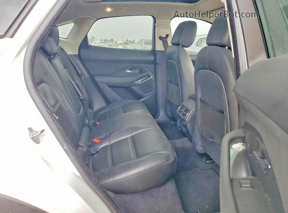 SADFJ2FX9K1Z62984 2019 JAGUAR E-PACE White Vista interior trasera