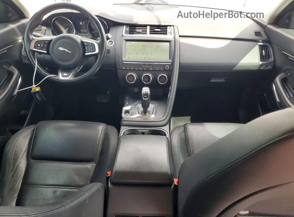 SADFP2FX5K1Z45033 2019 JAGUAR E-PACE Белый Вид панели приборов