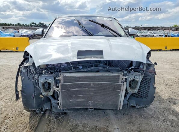 SADFP2FX5K1Z45033 2019 JAGUAR E-PACE Белый Вид спереди