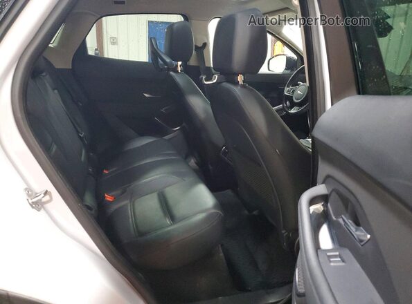 SADFP2FX7L1Z77161 2020 JAGUAR E-PACE Белый Вид задней части салона
