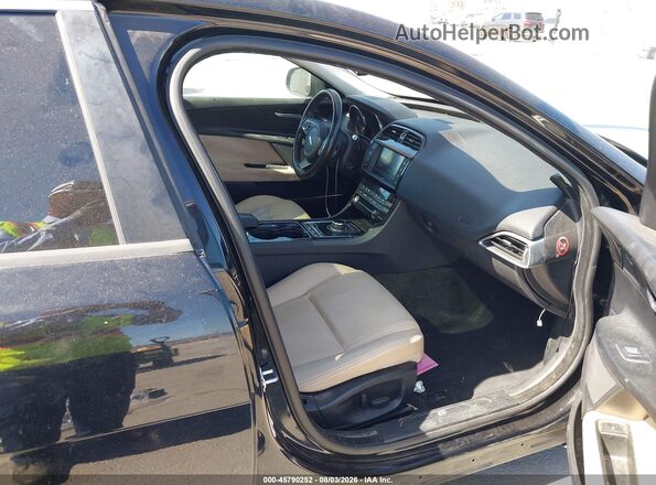 SAJAD4BV1HCP11467 2017 JAGUAR XF Black Vista interior delantera