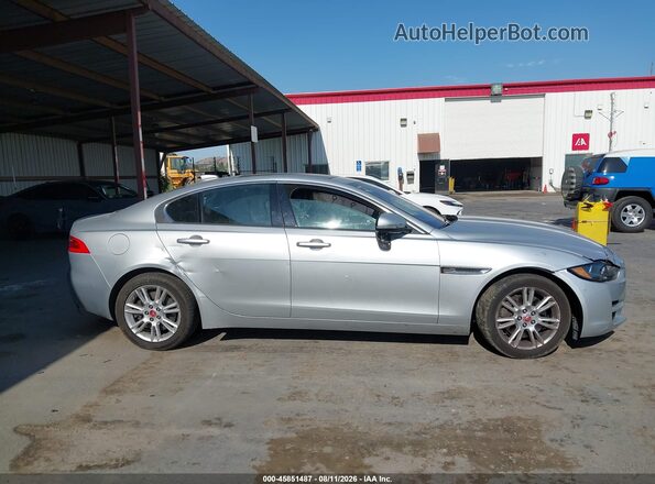 SAJAD4FX8JCP25318 2018 JAGUAR XF Silver Vista interior trasera