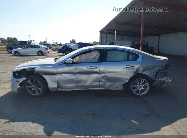 SAJAD4FX8JCP25318 2018 JAGUAR XF Silver Vista frontal